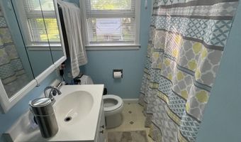 14 Brierwood Ln, Burlington, VT 05408
