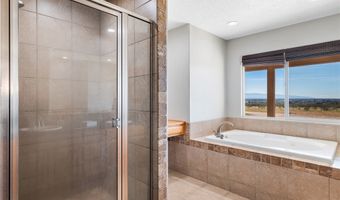 13850 Nightshade Rd, Apple Valley, CA 92307