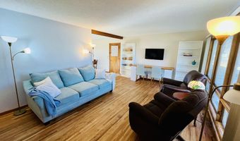 117 Elizabeth Dr, Aberdeen, SD 57401