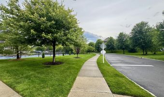 50 Lawrence Ave 50, Danbury, CT 06810