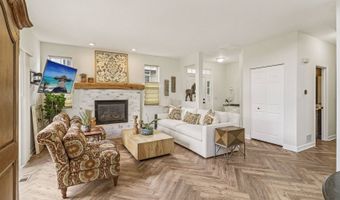 1195 Mark Ct, Antioch, IL 60002
