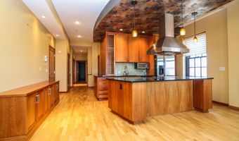 104 S Main St, Aberdeen, SD 57401