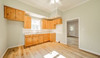 814 W 5th St, Anderson, IN 46016