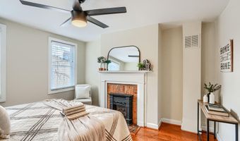 14 E HAMBURG St E, Baltimore, MD 21230