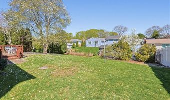145 Glenwood Dr, North Kingstown, RI 02852