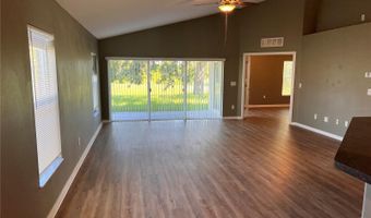 6818 CAMBRIDGE PARK Dr, Apollo Beach, FL 33572