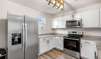 16 Island Breeze Ln, Beaufort, SC 29907