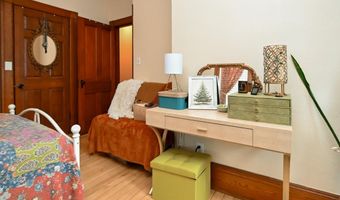 1003 N APPLETON St, Appleton, WI 54911