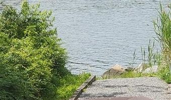 133 Bridgetown Rd, Narragansett, RI 02882