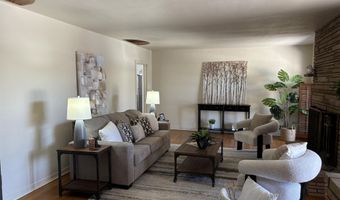 922 AVENIDA DEL SOL NE, Albuquerque, NM 87110