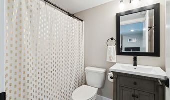 9174 207th Ave, Anamosa, IA 52205