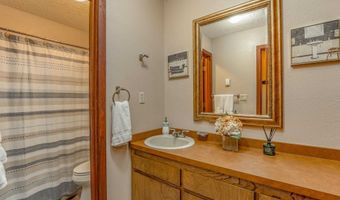 17 Lakeview Cir, Angel Fire, NM 87710