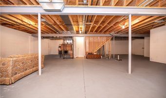 125 Fitch Blvd 201, Austintown, OH 44515