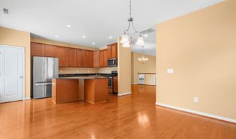 892 Queen City Cres, Apex, NC 27523