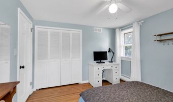 24 Rosewood Dr, Amherst, NY 14221