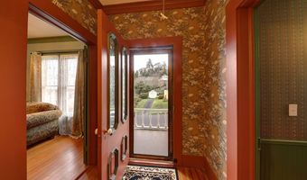 369 37th St, Astoria, OR 97103