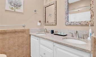 7 Daisy Ln, Coventry, RI 02816