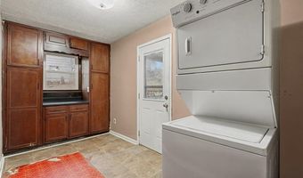 1995 Matt Dr, Austell, GA 30168