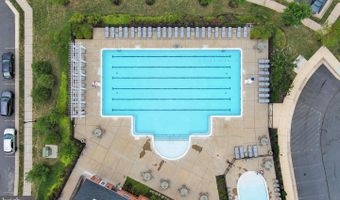 43032 STUARTS GLEN Ter 102, Ashburn, VA 20148