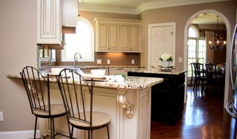 160 SHIRAZ St, Alabaster, AL 35007