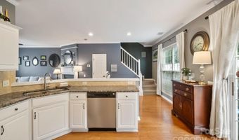 2143 Kaybird Ln, Charlotte, NC 28270