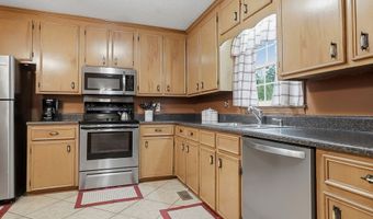 127 Warrington Rd, Albany, GA 31721