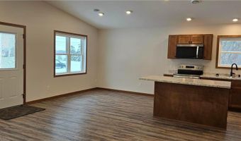 610 E 4th St, Albert Lea, MN 56007