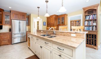 56 Larkspur Ln, Bristol, CT 06010