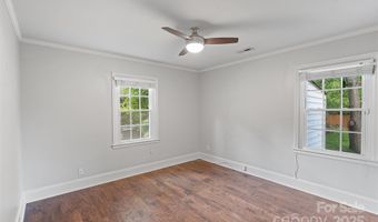 2953 Enfield Rd, Charlotte, NC 28205
