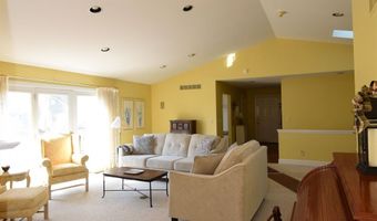 15 Ash Hill Ct, Batesville, IN 47006