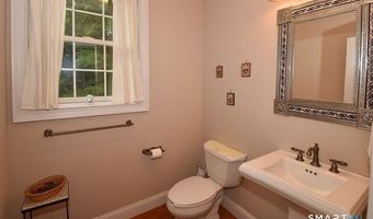 5 Biltmore Ct, Avon, CT 06001