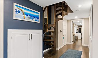 166 New Meadow Rd, Barrington, RI 02806