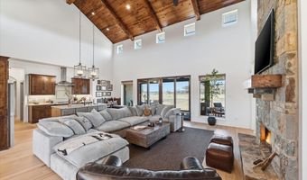 570 S Point Ct, Aledo, TX 76008