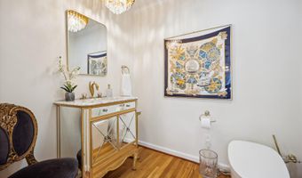 9813 MONTAUK Ave, Bethesda, MD 20817