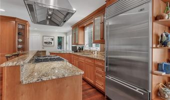 35 TIMBERLAND Dr, Lincoln, RI 02865