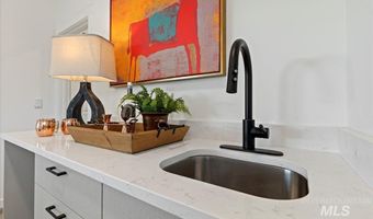 2043 S Makar Ln, Boise, ID 83706