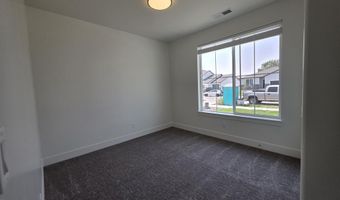 578 N Curlew Dr, Ammon, ID 83406