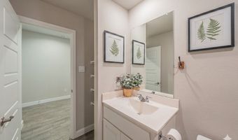 713 Breckenridge Park Dr, Alvarado, TX 76009