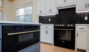 4 Romine Pl, Bella Vista, AR 72715