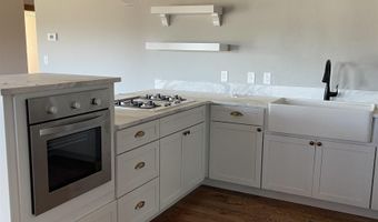 2055 E Church St, Altus, AR 72821