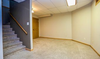 17 SW 9th Ave, Aberdeen, SD 57401