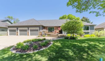 408 N Oak Ridge Rd, Brandon, SD 57005