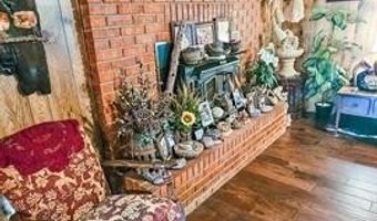 105 W Mockingbird Ln, McAlester, OK 74501