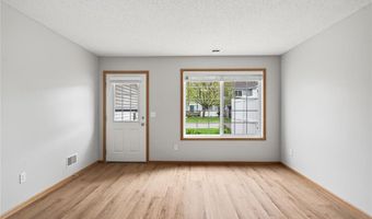 15822 Fleet Trl, Apple Valley, MN 55124