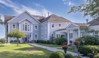 84 Johnsons Point Rd, Branford, CT 06405