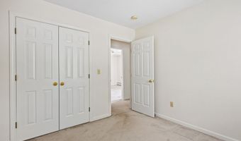 34 Fairlawn St, Bristol, CT 06010