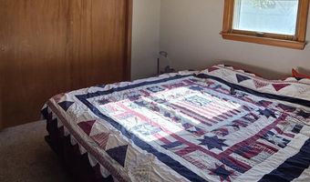 507 3rd Ave, Ackley, IA 50601