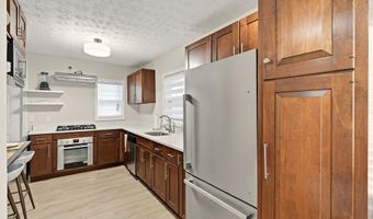 985 Peerless Ave, Akron, OH 44320