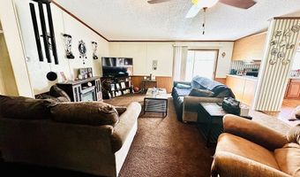 40 Lynn Ln, Big Sandy, TN 28221