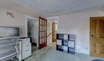1327 N HARRIMAN St, Appleton, WI 54911